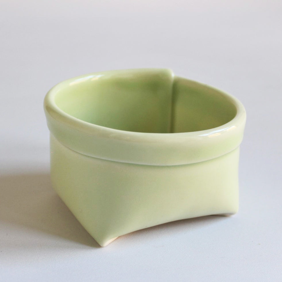 2. Grøn porcelænspose