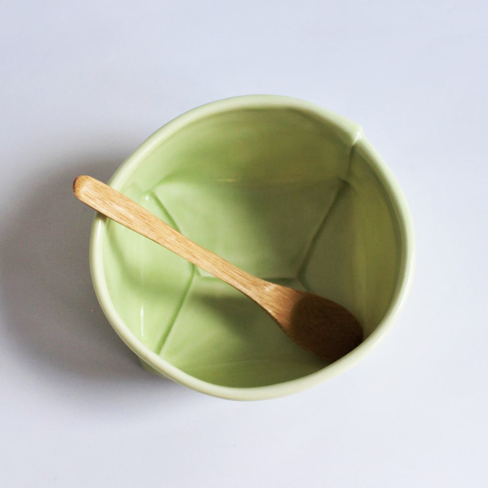 3. Grøn porcelænspose