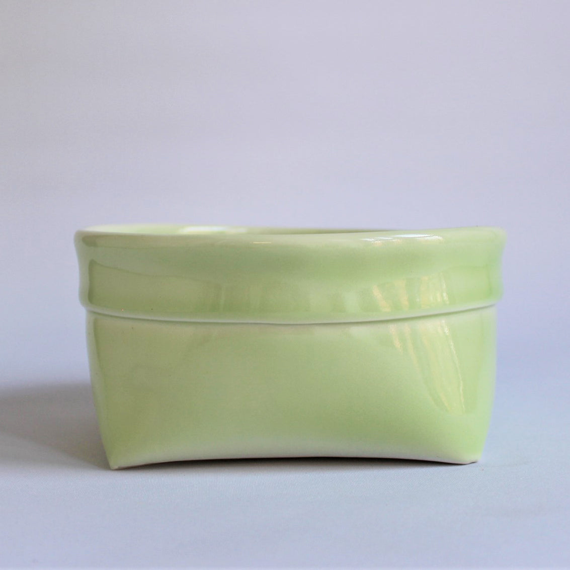 4. Grøn porcelænspose