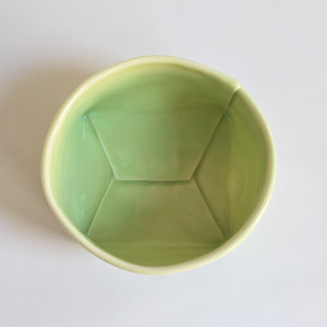 4. Grøn porcelænspose