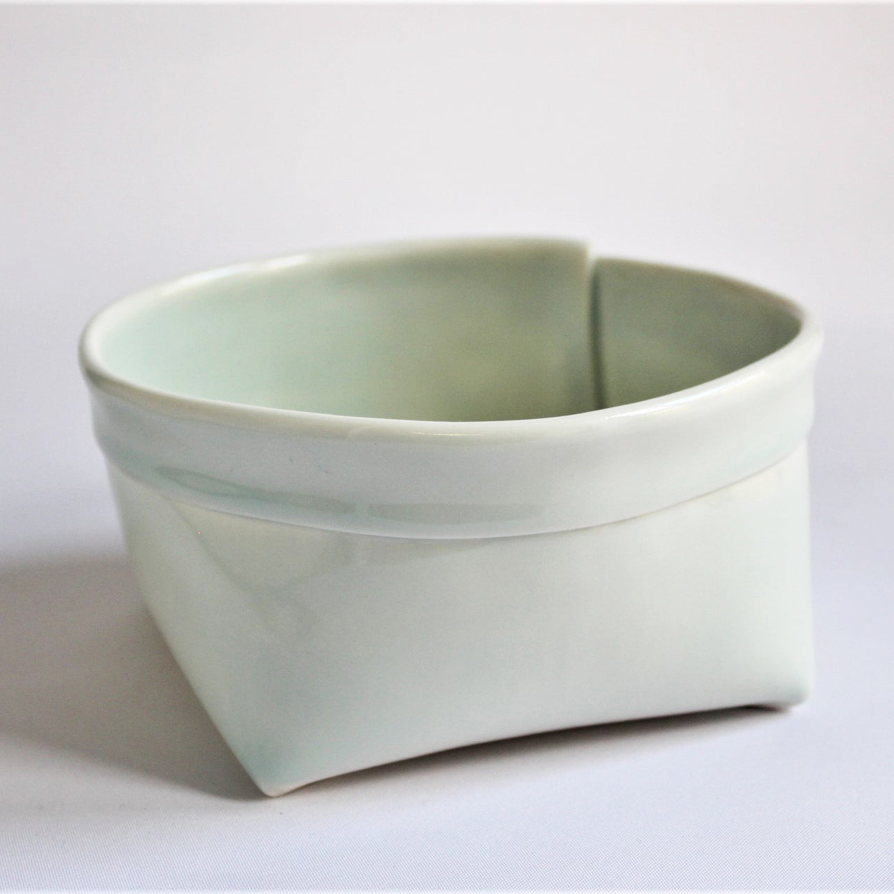 4. Turkis porcelænspose