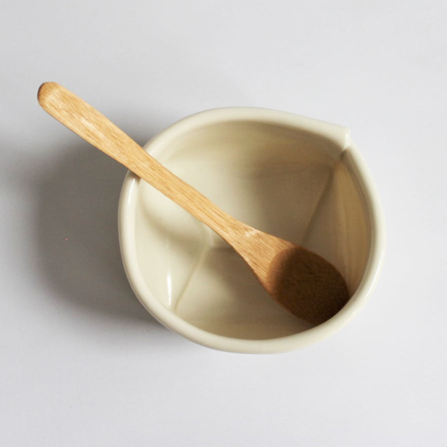 2. Hvid porcelænspose