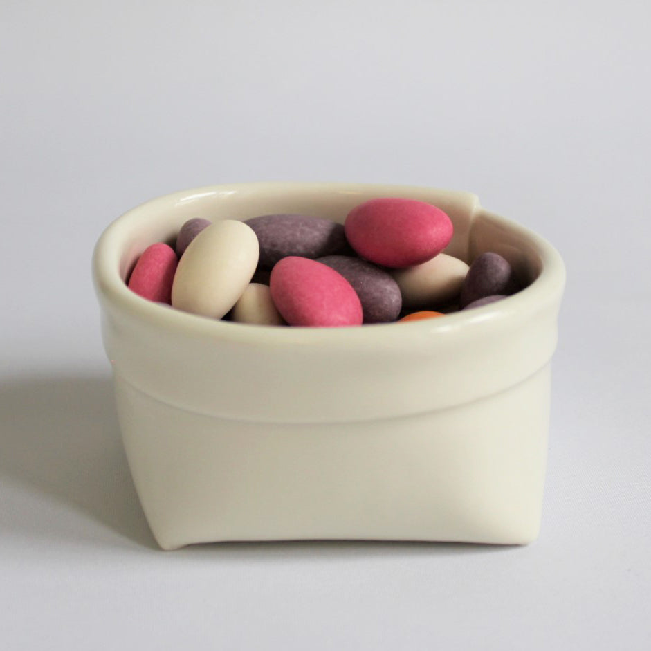 2. Hvid porcelænspose