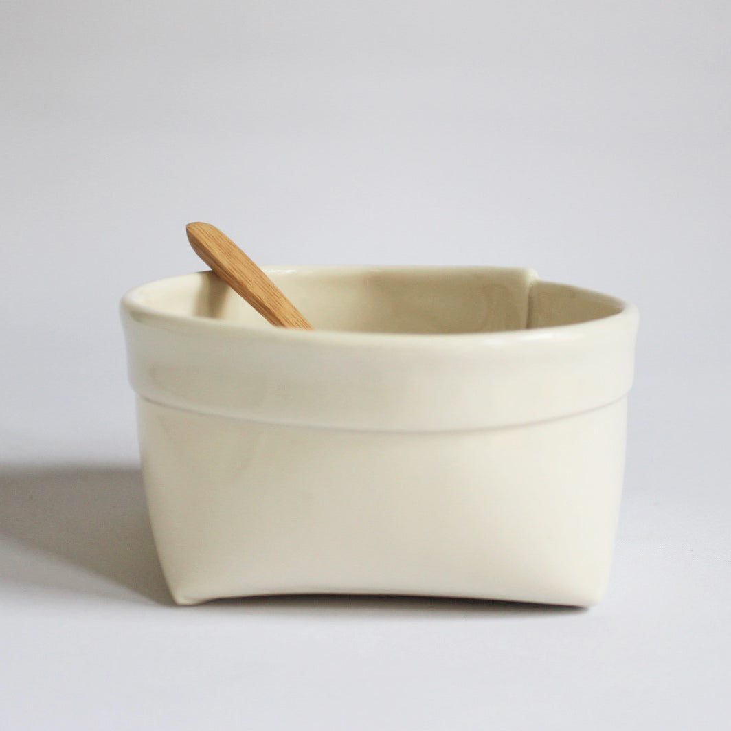 3. Hvid porcelænspose