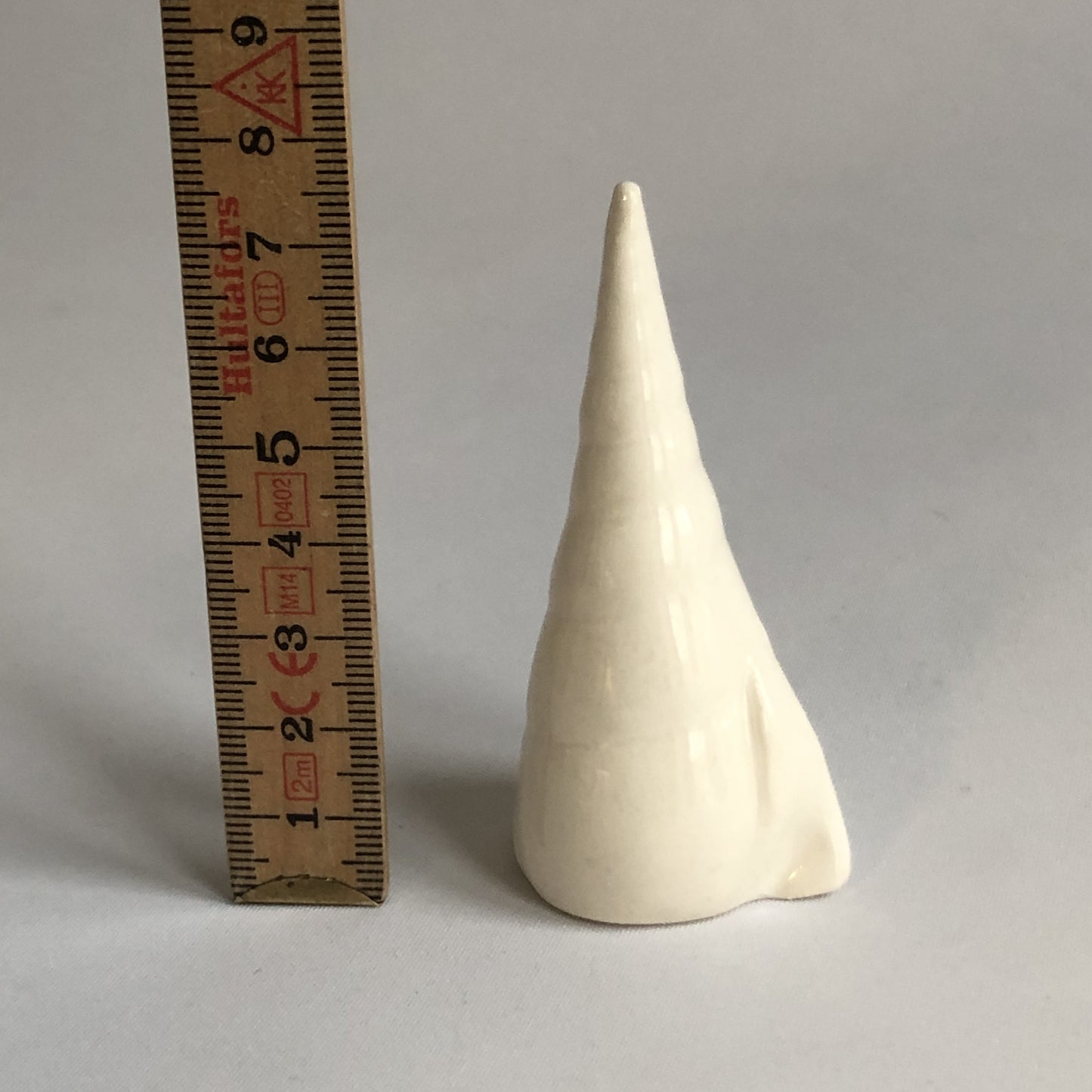 Juletræ med hvid glasur uden stjerne